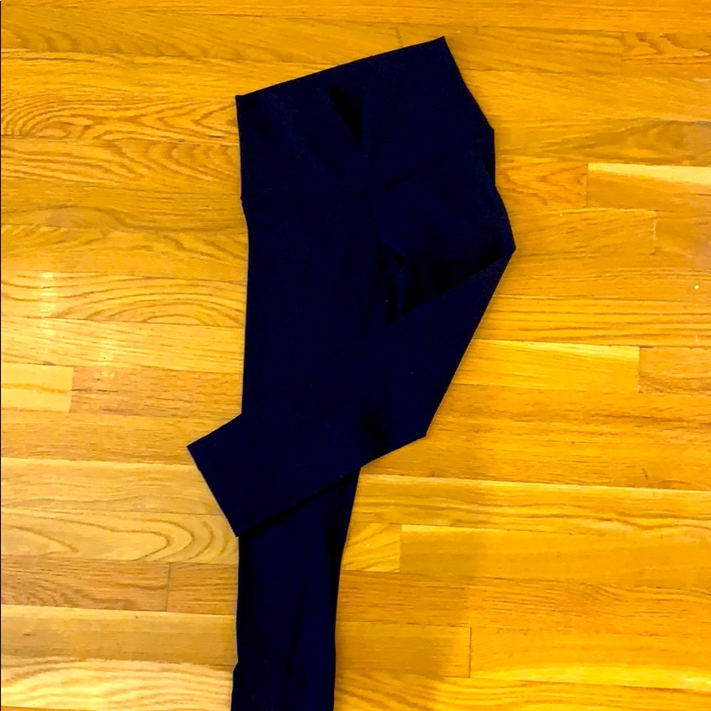 Lululemon Black Cropped Wunder Under